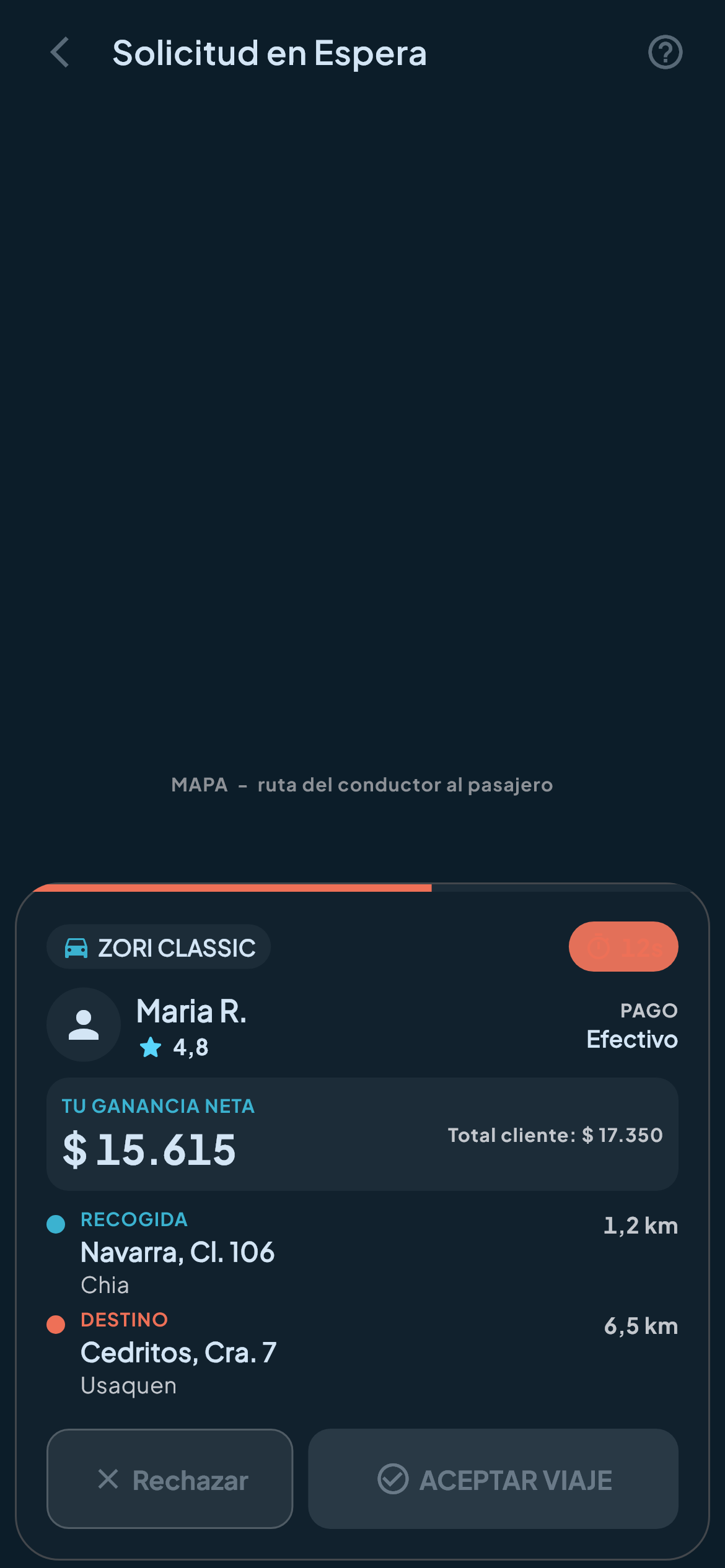 Solicitud de viaje mostrando la ganancia neta del conductor antes del botón de aceptar.